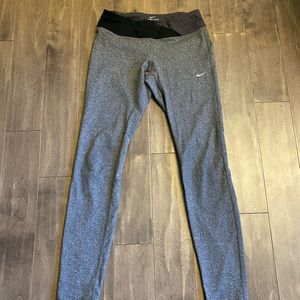 Grey Nike leggings